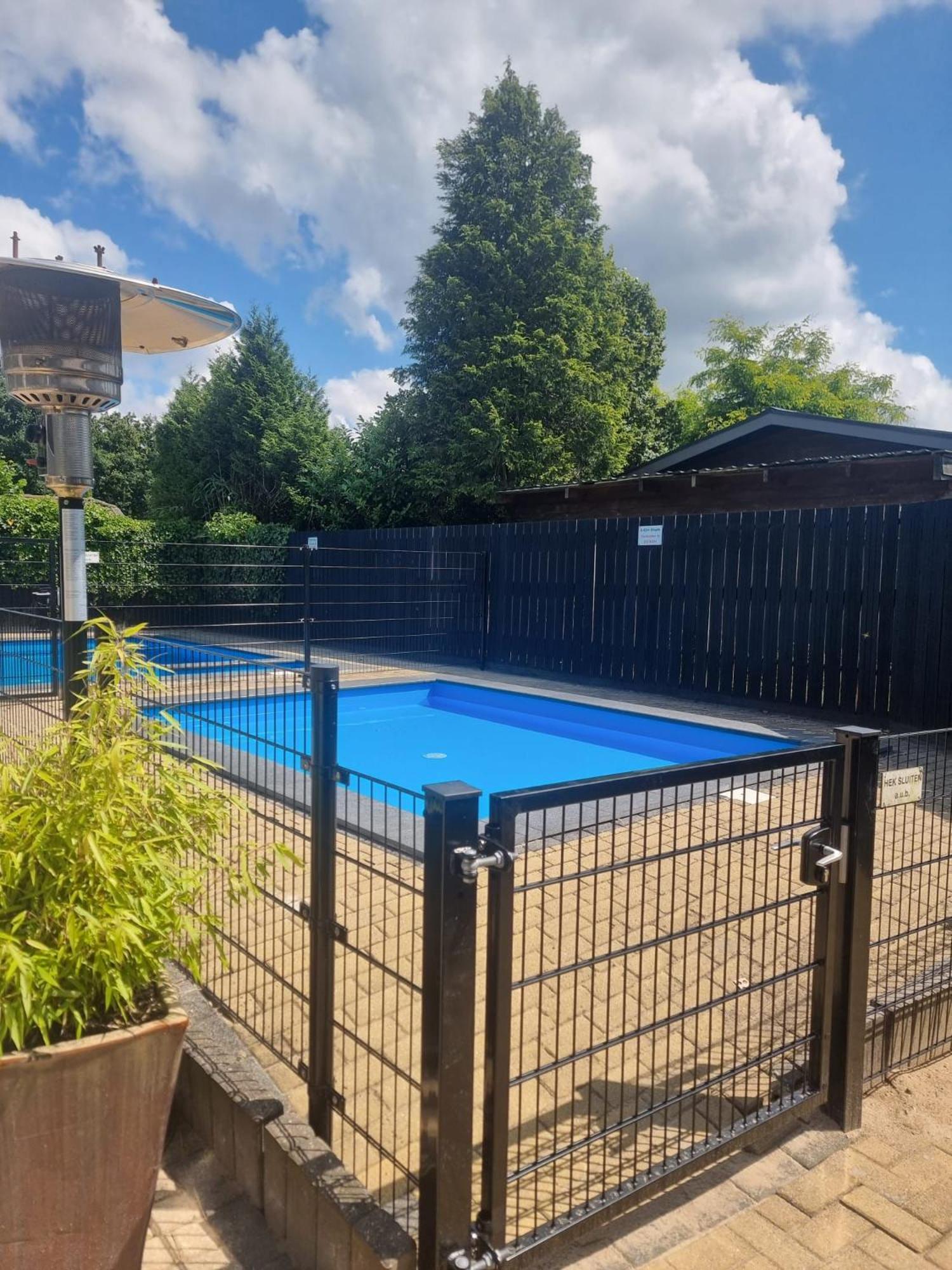 Comfortabel En Gezellig Familie Chalet Tot 6 Personen Op De Veluwe Bungalowpark De Kern 푸텐 외부 사진
